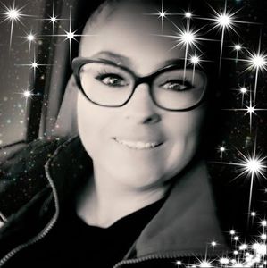 Meet your Posher, Ana